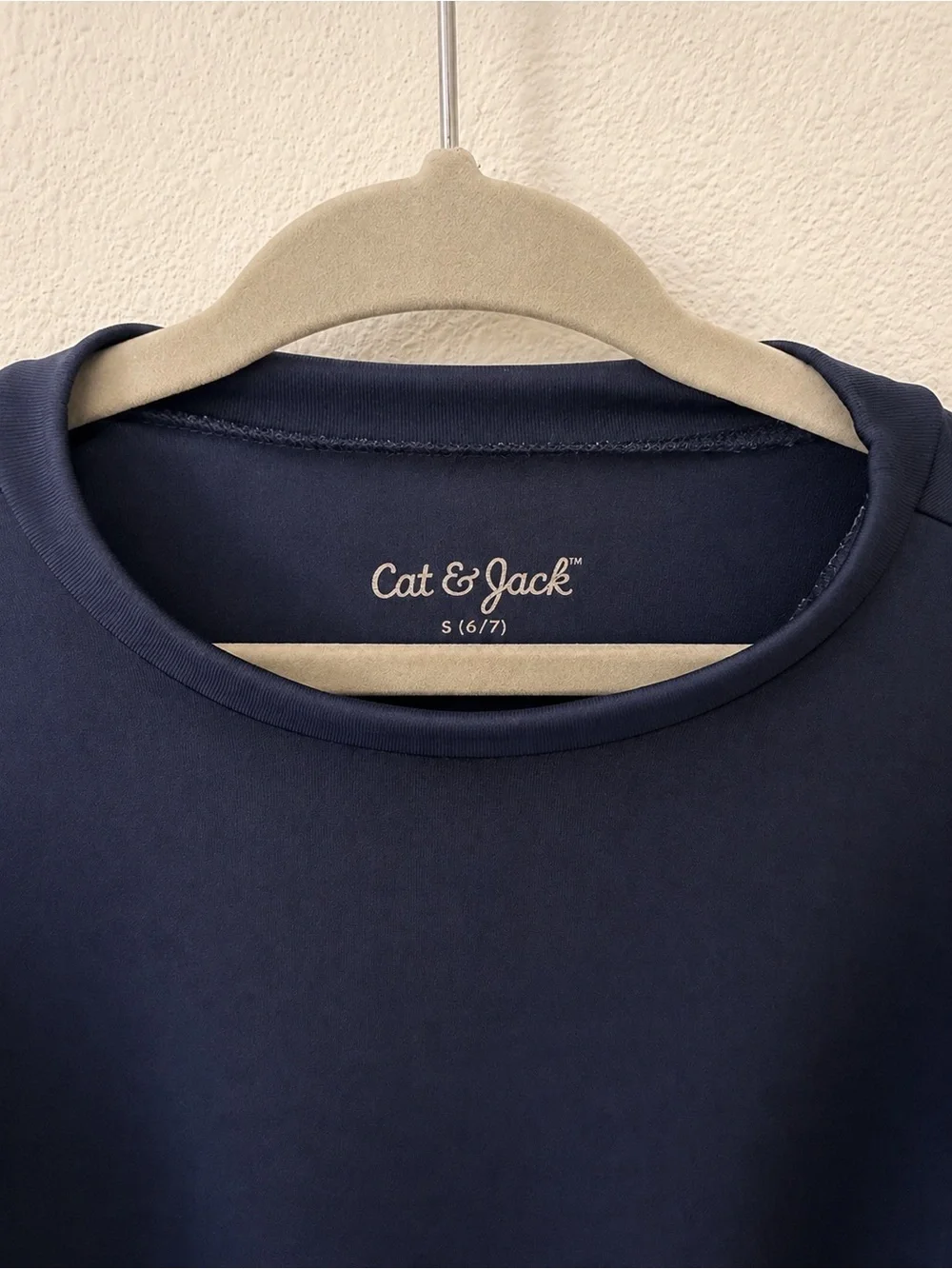 Cat & Jack Boys Navy Swim Shirt | Size S (6–7)